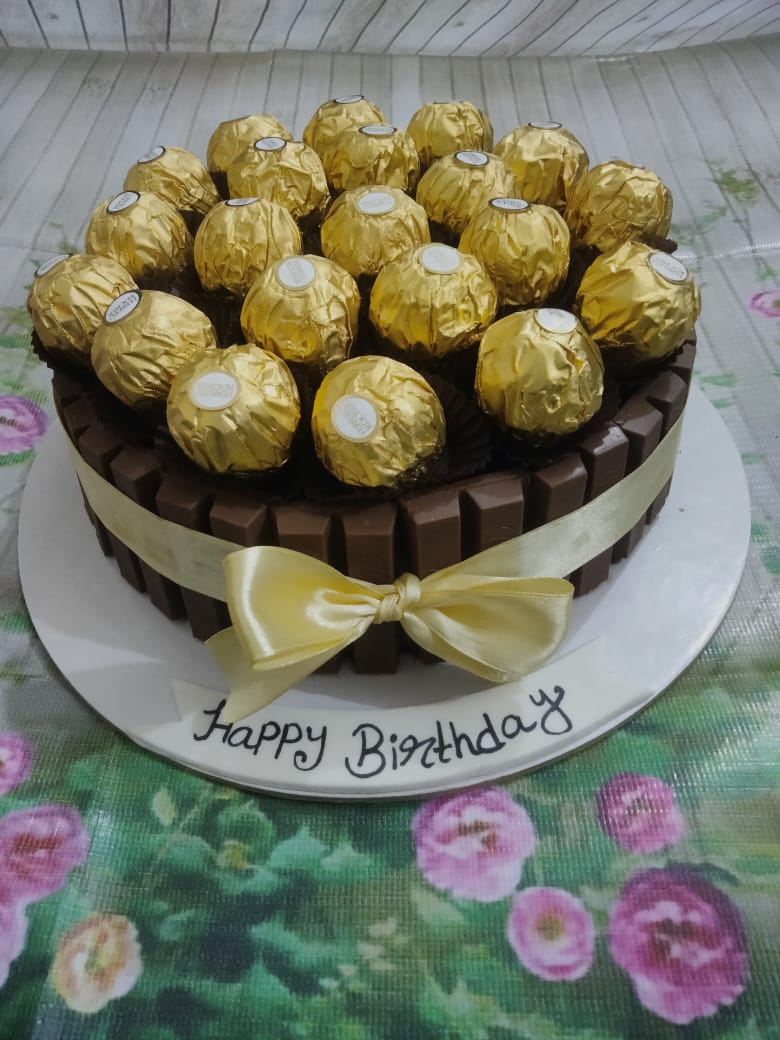Ferrero Crown Cake